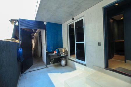 Casa à venda com 600m², 4 quartos e 1 vagaÁrea de Serviço