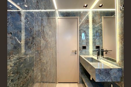 Apartamento à venda com 83m², 2 quartos e 1 vagaBanheiro Social