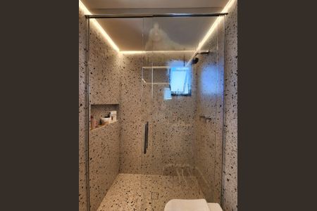 Apartamento à venda com 83m², 2 quartos e 1 vagaBanheiro da Suíte