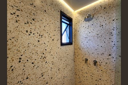 Apartamento à venda com 83m², 2 quartos e 1 vagaBanheiro da Suíte