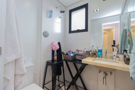 Apartamento à venda com 117m², 3 quartos e 3 vagasBanheiro da Suíte 2