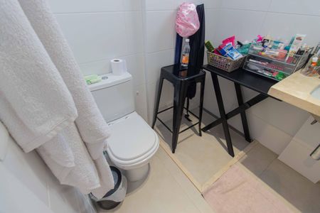 Apartamento à venda com 117m², 3 quartos e 3 vagasBanheiro da Suíte 2