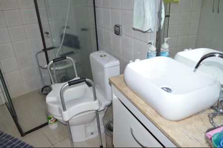 Casa à venda com 160m², 3 quartos e 3 vagasBanheiro