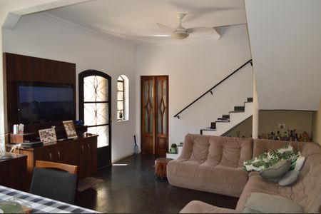 Sala de casa à venda com 3 quartos, 160m² em Jardim da Gloria, São Paulo