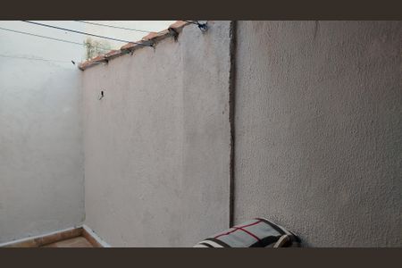 Casa à venda com 80m², 2 quartos e 1 vaga Casa à venda com 80m², 2 quartos e 1 vagaQuintal