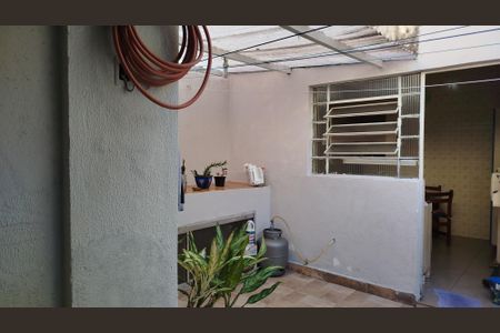Casa à venda com 80m², 2 quartos e 1 vaga Casa à venda com 80m², 2 quartos e 1 vagaQuintal