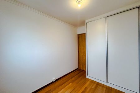Apartamento à venda com 82m², 3 quartos e 2 vagasQuarto 2