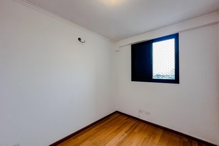 Apartamento à venda com 82m², 3 quartos e 2 vagasQuarto 2