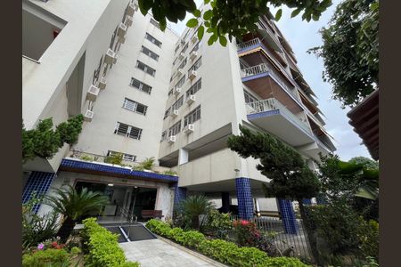 Apartamento à venda com 104m², 3 quartos e 1 vaga Apartamento à venda com 104m², 3 quartos e 1 vagaEntrada