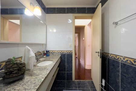 Apartamento para alugar com 132m², 3 quartos e 3 vagasBanheiro da Suíte 2