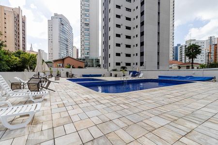 Apartamento para alugar com 132m², 3 quartos e 3 vagasPiscina