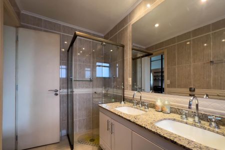 Apartamento para alugar com 132m², 3 quartos e 3 vagasBanheiro da Suíte 1