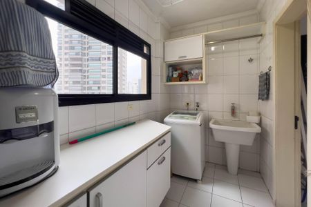 Apartamento para alugar com 132m², 3 quartos e 3 vagasÁrea de serviço