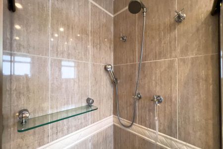 Apartamento para alugar com 132m², 3 quartos e 3 vagasBanheiro da Suíte 1