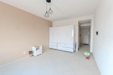 Studio à venda com 42m², 1 quarto e sem vaga Studio à venda com 42m², 1 quarto e sem vagaStudio