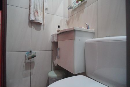 Casa à venda com 124m², 2 quartos e 2 vagasBanheiro 2