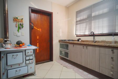 Casa à venda com 124m², 2 quartos e 2 vagasCozinha