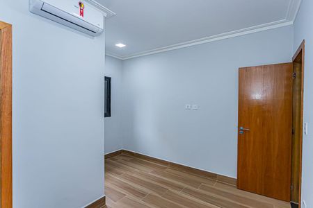 Casa à venda com 299m², 3 quartos e 2 vagas Suíte 3