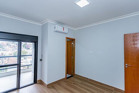 Casa à venda com 300m², 3 quartos e 2 vagasSuíte 1