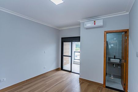 Casa à venda com 300m², 3 quartos e 2 vagasSuíte 1