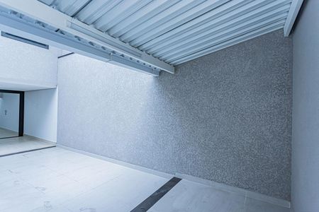 Casa à venda com 300m², 3 quartos e 2 vagasÁrea de serviço e quintal