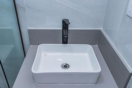 Casa à venda com 300m², 3 quartos e 2 vagasBanheiro Suíte 1