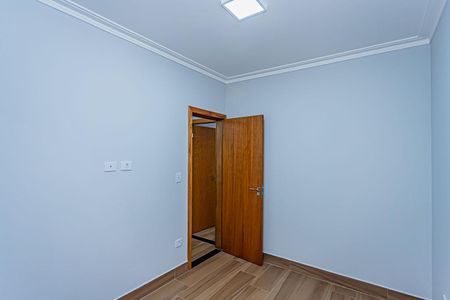 Casa à venda com 300m², 3 quartos e 2 vagasSuíte 2