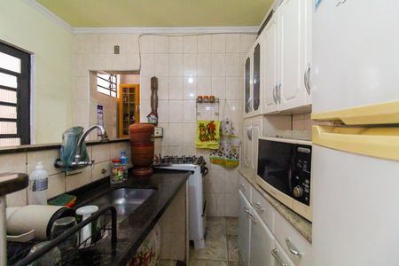 Casa à venda com 80m², 2 quartos e 1 vagaSala/Cozinha
