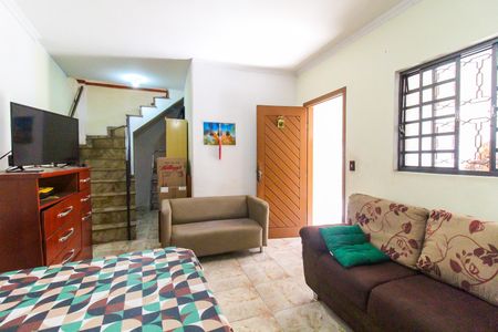 Casa à venda com 80m², 2 quartos e 1 vagaSala/Cozinha