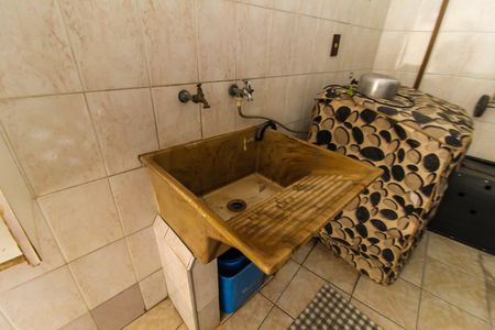 Casa à venda com 80m², 2 quartos e 1 vagaÁrea de Serviço