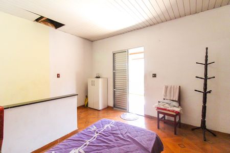 Casa à venda com 80m², 2 quartos e 1 vagaQuarto