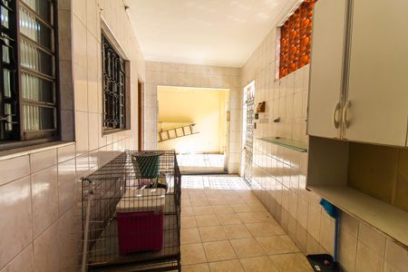 Casa à venda com 80m², 2 quartos e 1 vagaÁrea de Serviço