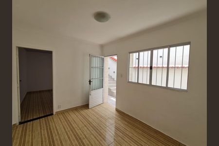 Casa para alugar com 150m², 2 quartos e sem vagaSala