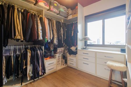 Apartamento para alugar com 103m², 1 quarto e 1 vagaCloset da suíte