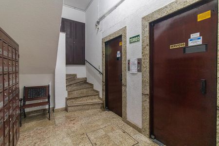 Apartamento à venda com 57m², 1 quarto e sem vagaHall social