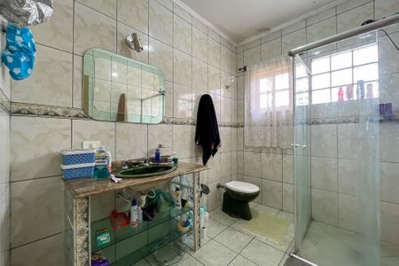 Casa à venda com 250m², 4 quartos e 5 vagas Casa à venda com 250m², 4 quartos e 5 vagasBanheiro