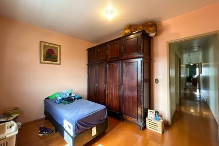 Casa à venda com 250m², 4 quartos e 5 vagas Casa à venda com 250m², 4 quartos e 5 vagasQuarto 1