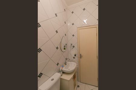 Casa à venda com 164m², 2 quartos e sem vaga Casa à venda com 164m², 2 quartos e sem vagaBanheiro Social