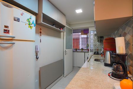 Apartamento à venda com 77m², 2 quartos e 1 vagaCozinha
