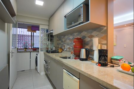 Apartamento à venda com 77m², 2 quartos e 1 vagaCozinha