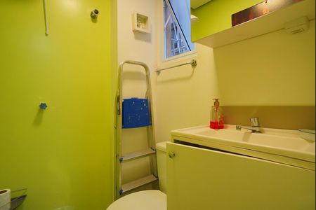 Apartamento à venda com 77m², 2 quartos e 1 vagaBanheiro de Serviço