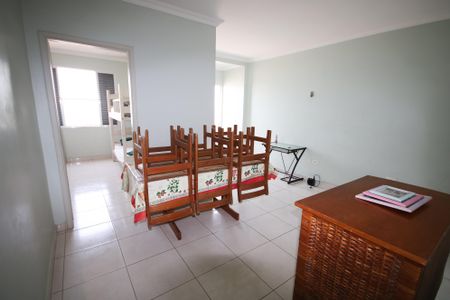 Sala de apartamento para alugar com 2 quartos, 75m² em Cidade Ocian, Praia Grande