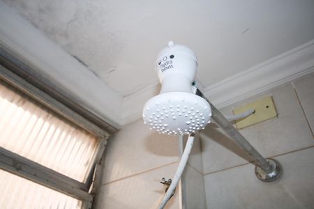 Apartamento para alugar com 75m², 2 quartos e 1 vaga Apartamento para alugar com 75m², 2 quartos e 1 vagaBanheiro de Serviço