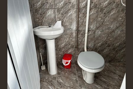 Apartamento para alugar com 68m², 2 quartos e sem vagaBanheiro