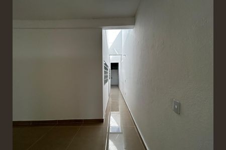 Apartamento para alugar com 68m², 2 quartos e sem vagaCorredor