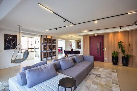 Apartamento à venda com 229m², 4 quartos e 4 vagasSala