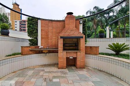 Apartamento à venda com 229m², 4 quartos e 4 vagasÁrea comum - Churrasqueira