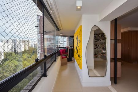 Apartamento à venda com 229m², 4 quartos e 4 vagasVaranda da Sala