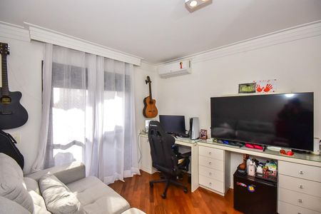 Apartamento à venda com 229m², 4 quartos e 4 vagasSuíte 3