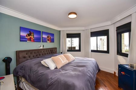 Apartamento à venda com 229m², 4 quartos e 4 vagasSuíte 4